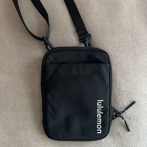 Black Lululemon Crossbody
